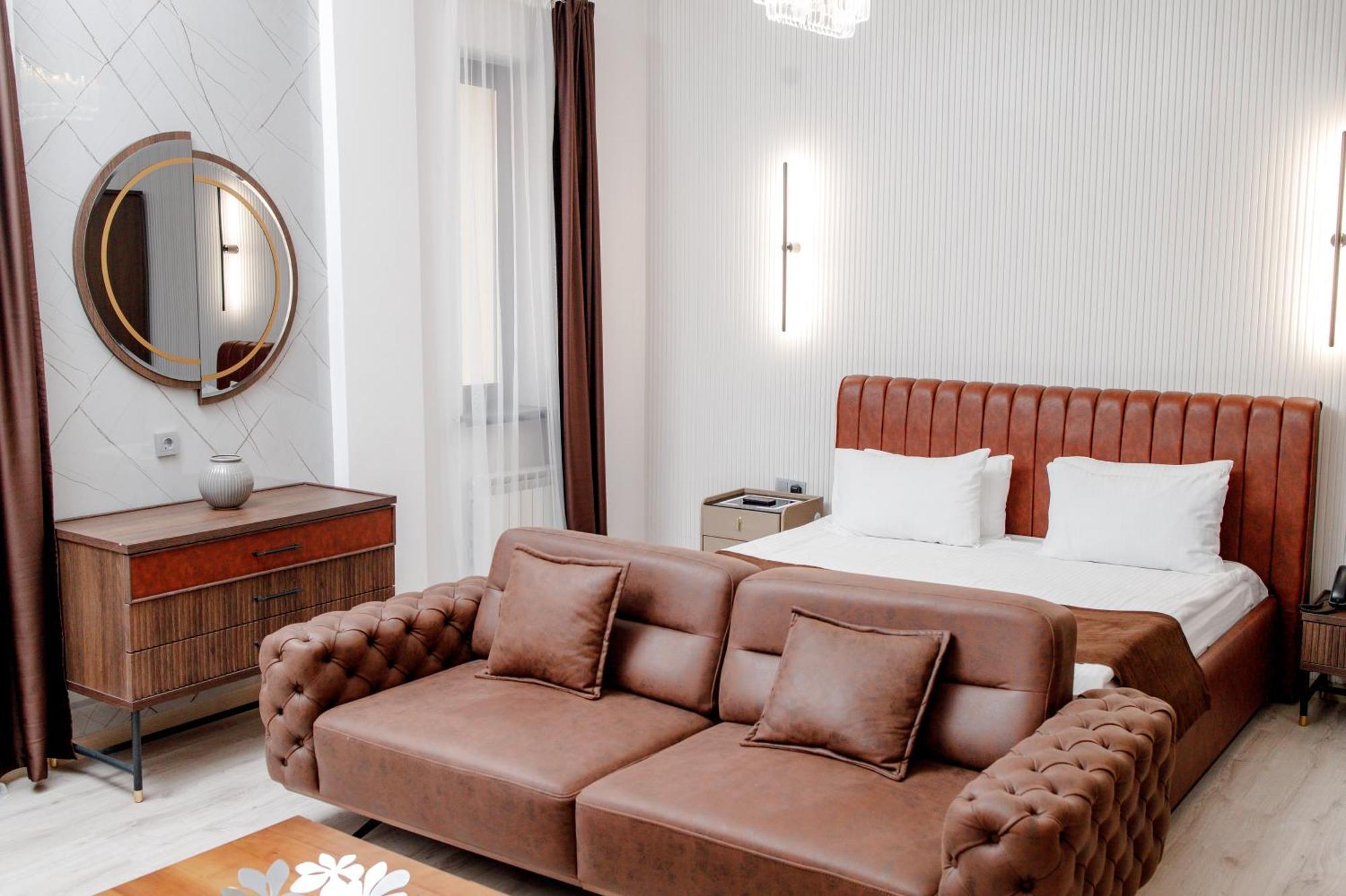 Infinity Plaza Hotel 4*